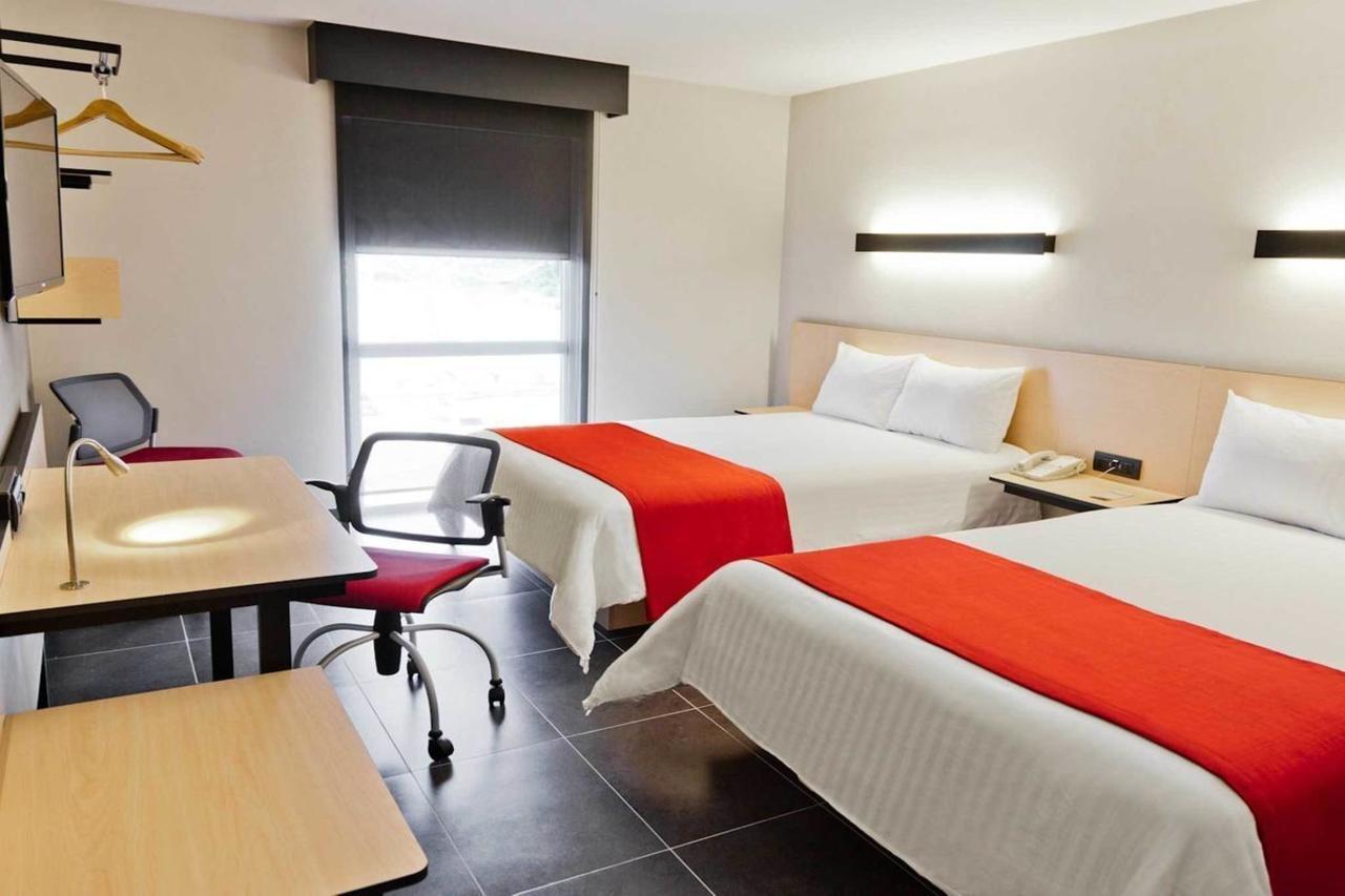 City Express By Marriott Paraiso Bagian luar foto