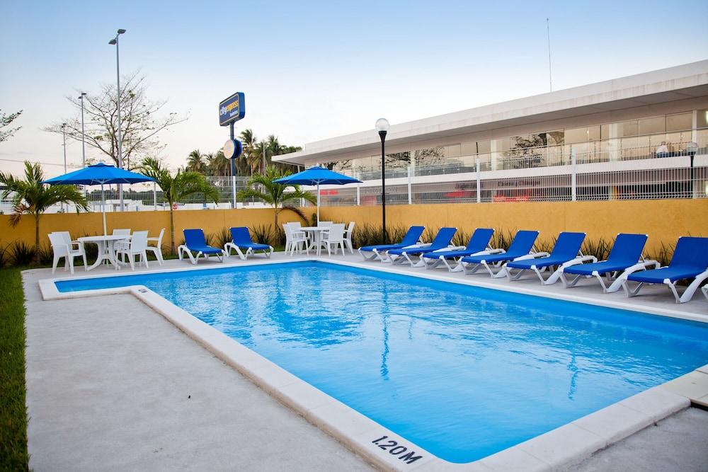 City Express By Marriott Paraiso Bagian luar foto