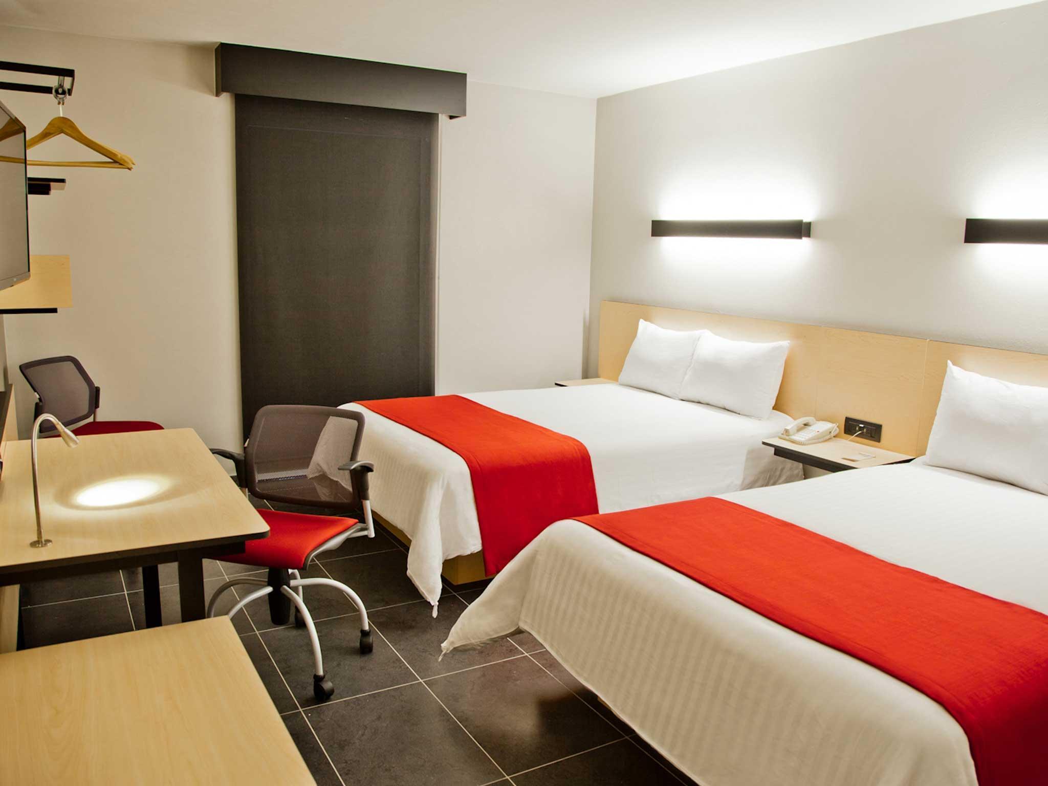 City Express By Marriott Paraiso Bagian luar foto