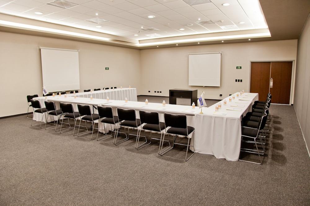 City Express By Marriott Paraiso Bagian luar foto