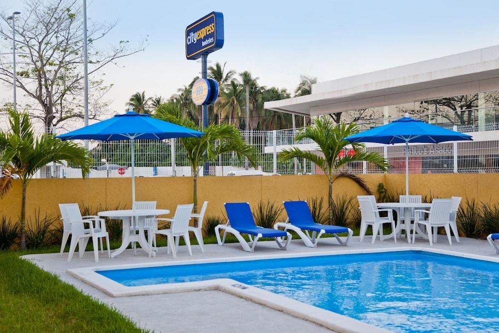 City Express By Marriott Paraiso Bagian luar foto