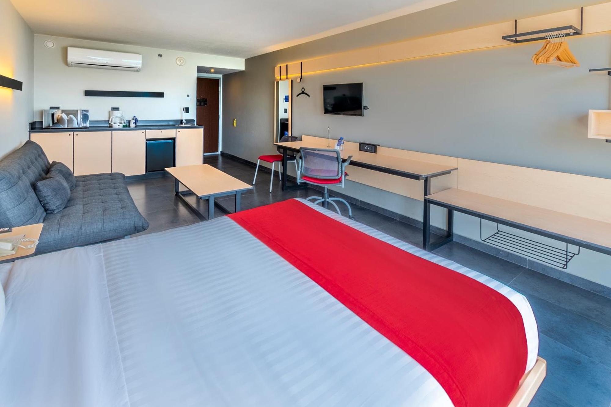 City Express By Marriott Paraiso Bagian luar foto